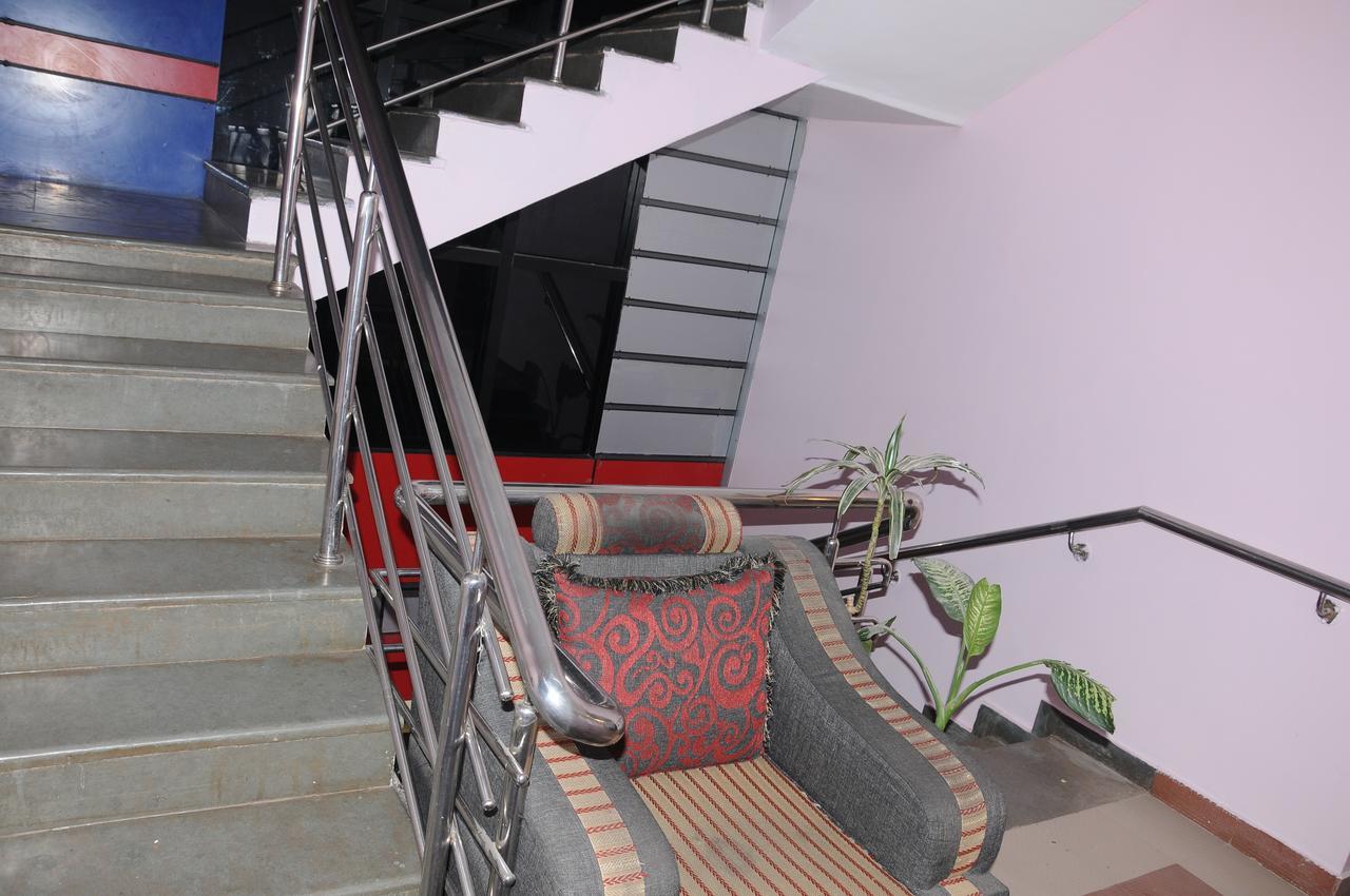 Hotel Housefinch Residency Dod Jala Εξωτερικό φωτογραφία
